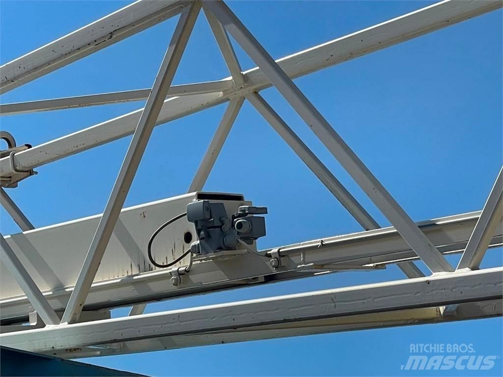 Terex  Výložníky a lyžice