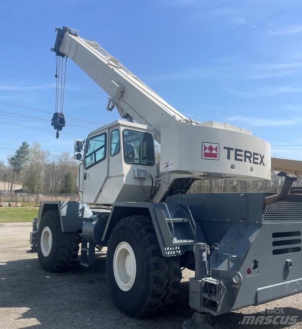 Terex RT 335 Žeriavy pre ťažký terén