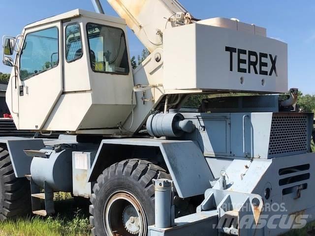 Terex RT230E Žeriavy pre ťažký terén