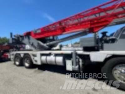 Terex T 775 Univerzálne terénne žeriavy