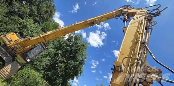 CAT 330 BL Pásové rýpadlá