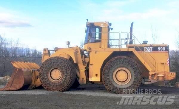 CAT 990 Kolesové nakladače