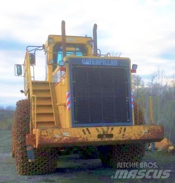 CAT 990 Kolesové nakladače
