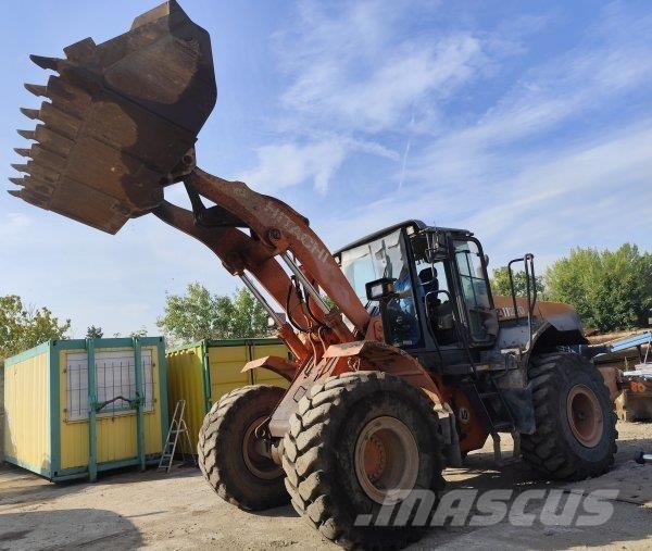 Hitachi ZW 220 Kolesové nakladače