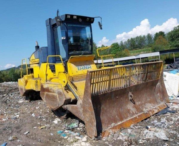  _JINÉ (Fi) Tana - G320 Skládkové kompaktory