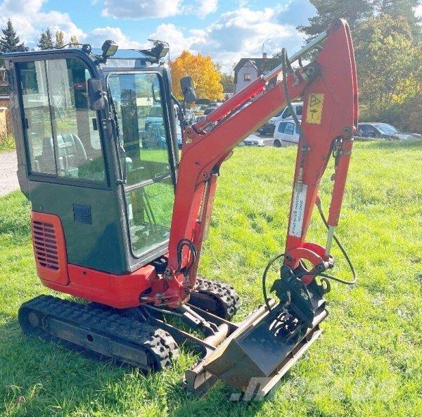 Komatsu PC 16 R-3HS Mini rýpadlá < 7t