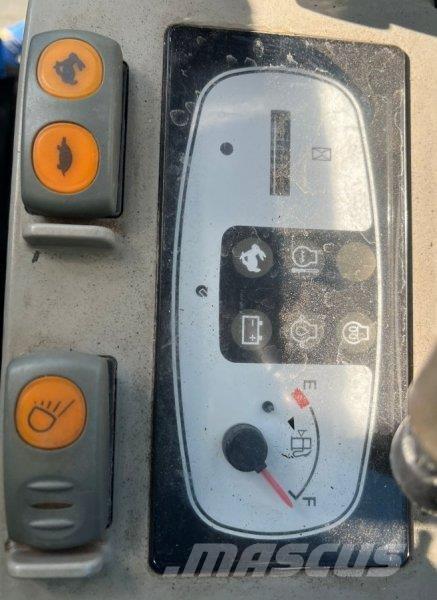 Komatsu PC 16 R-3HS Mini rýpadlá < 7t