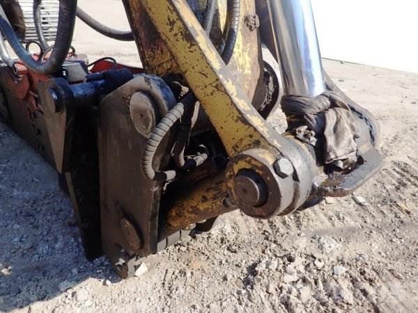 Komatsu PC 210-6K Pásové rýpadlá