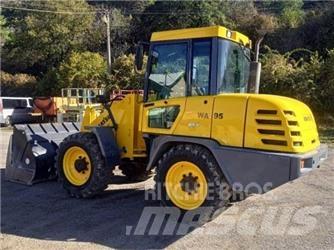 Komatsu WA 95 Kolesové nakladače