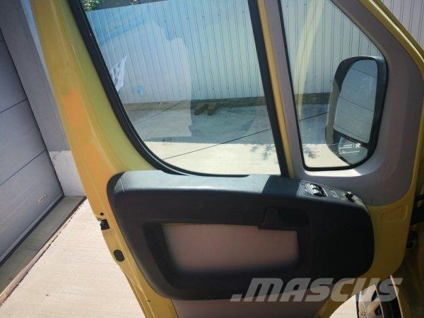 Peugeot Boxer 2.2D Stavebníctvo - ostatné