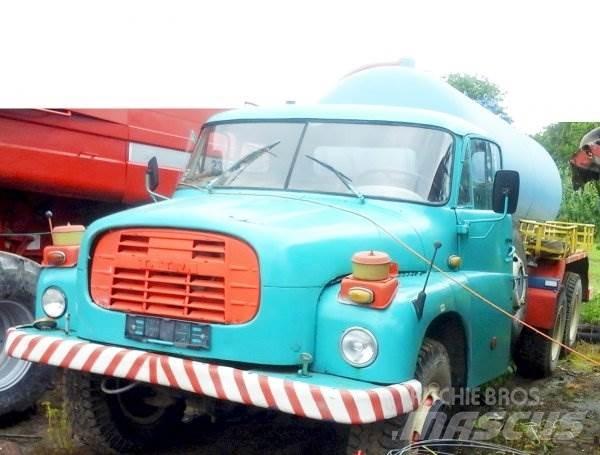 Tatra 148 CAS 10 Cisternové nákladné vozidlá