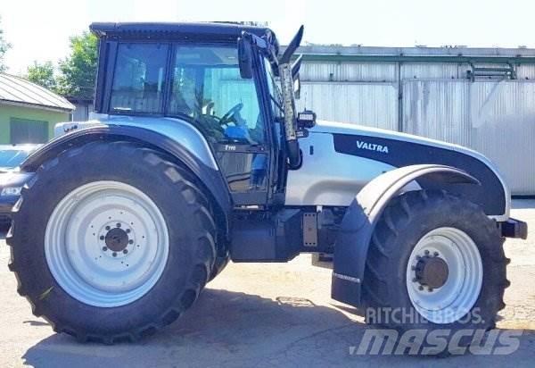 Valtra T190 Traktory