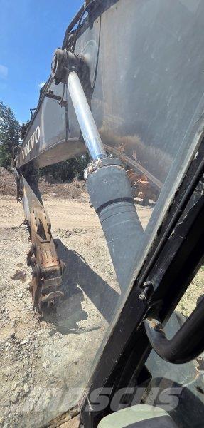 Volvo EC 210 CL Pásové rýpadlá