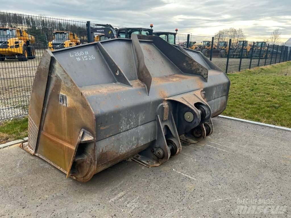 Volvo L 260 H Kolesové nakladače