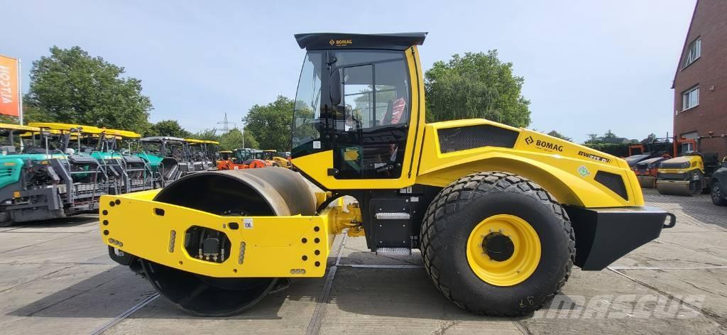 Bomag BW 213 D-5 Ťahačové valce
