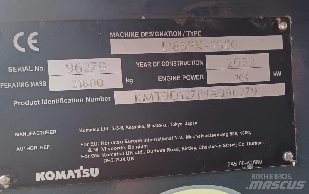 Komatsu D65PX-18 Pásové dozéry