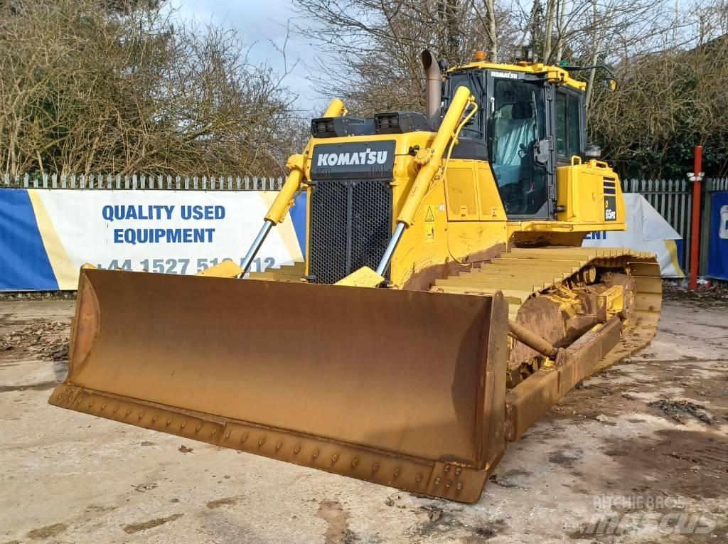 Komatsu D65PX-18 Pásové dozéry