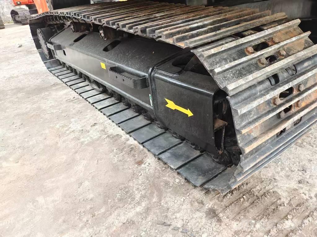 CAT 320CL Pásové rýpadlá