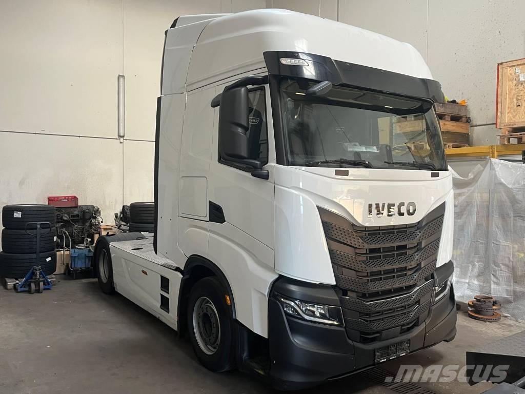 Iveco S-Way AS 440 Ťahače