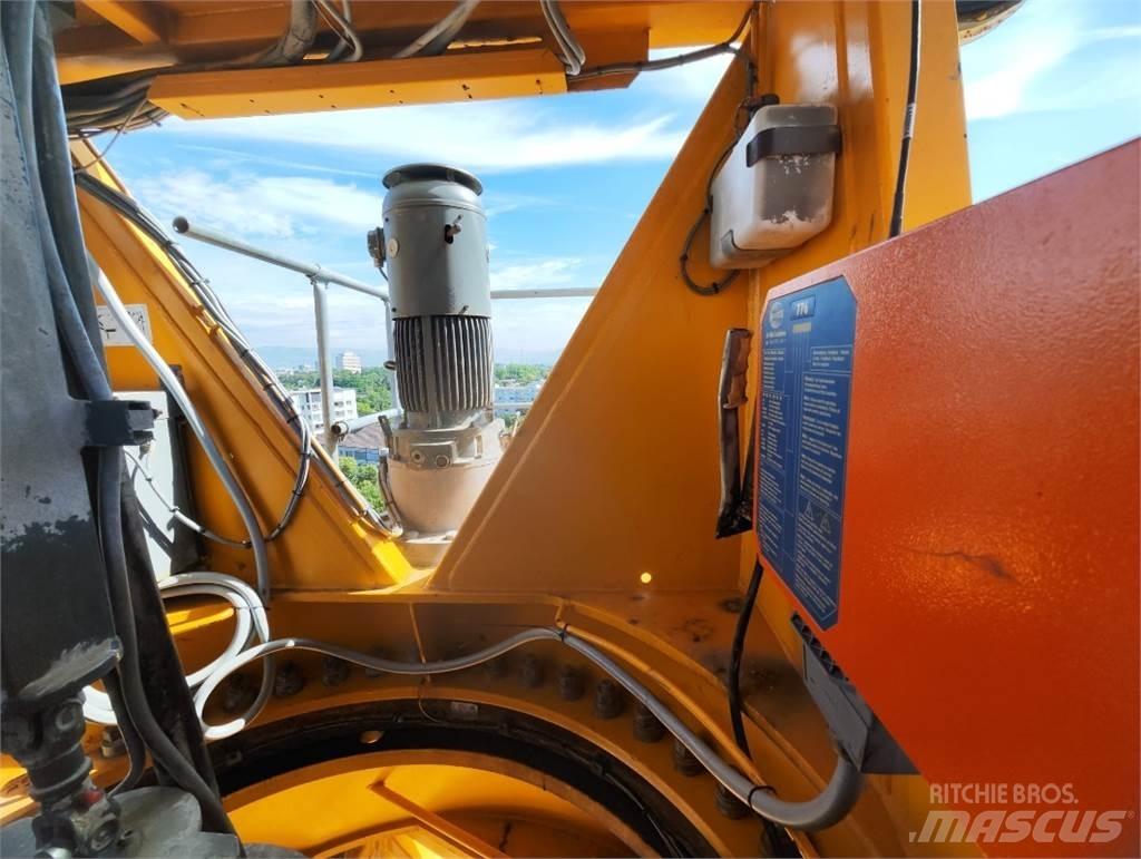 Liebherr 200EC-H Stavebné žeriavy