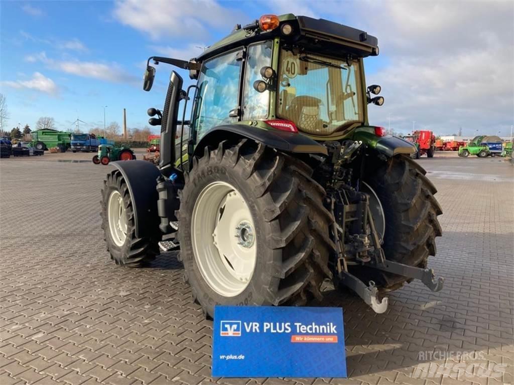 Valtra G125EV Traktory