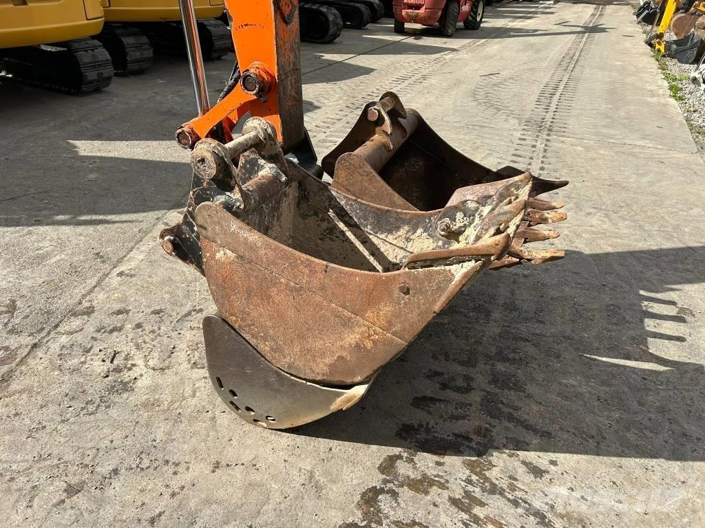 Hitachi ZX 80 SB Midi rýpadlá 7 t - 12 t