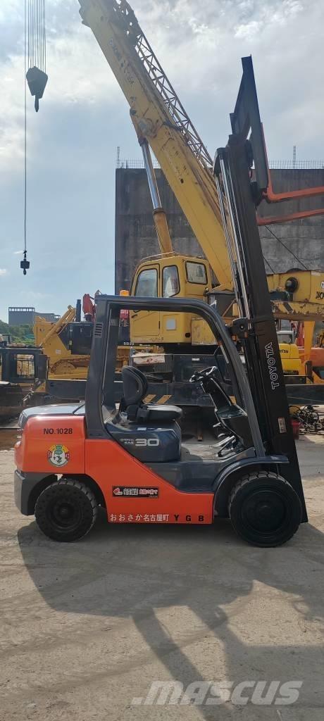 Toyota FD 30 Dieselové vozíky