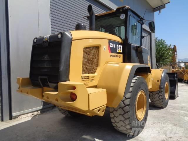 CAT 930M Kolesové nakladače