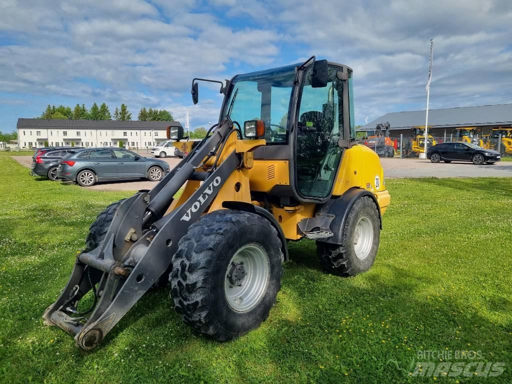 Volvo L25B Šmykom riadené nakladače
