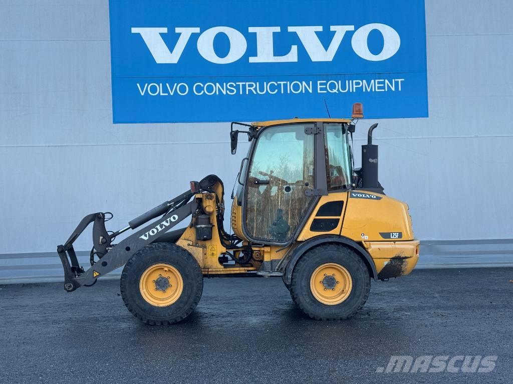 Volvo L 25 F Kolesové nakladače