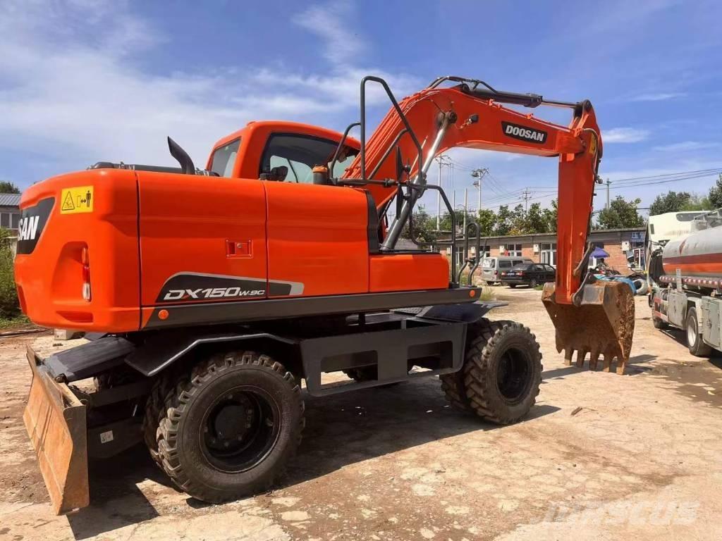 Doosan DX150W-9C Kolesové rýpadlá