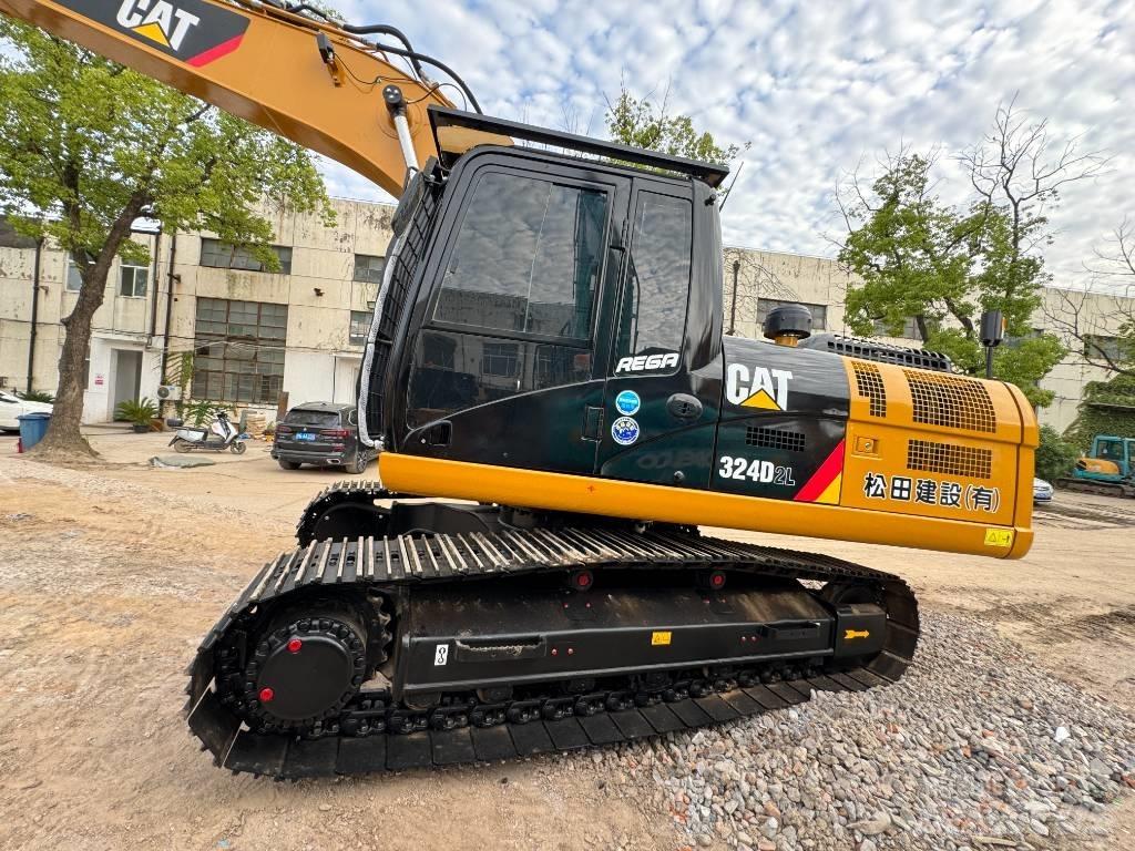 CAT 324 D2 L Pásové rýpadlá