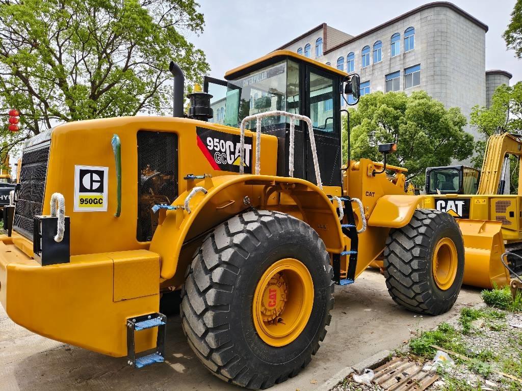 CAT 950 GC Kolesové nakladače