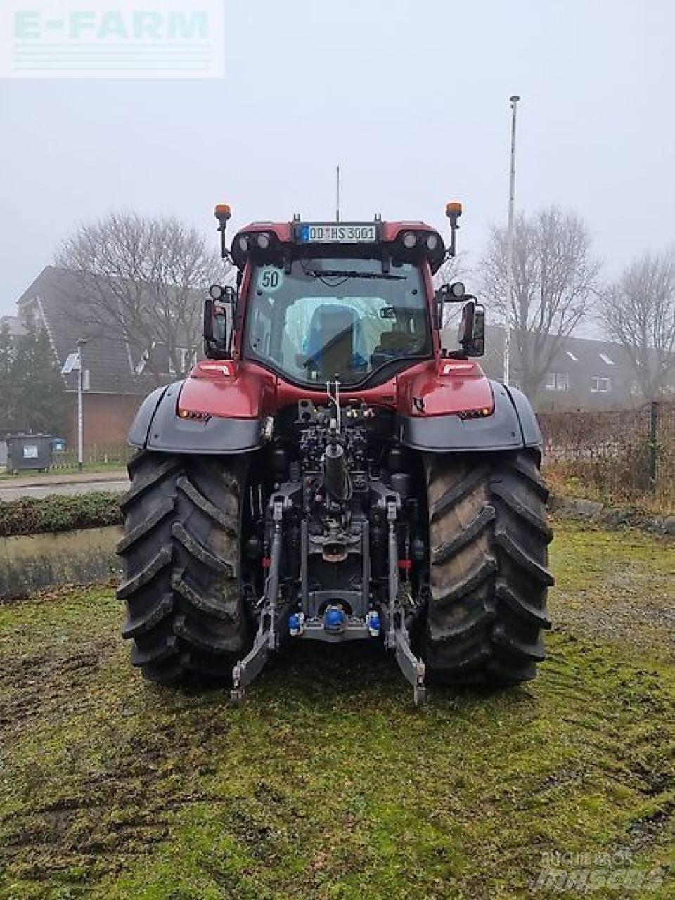 Valtra q 265 Traktory