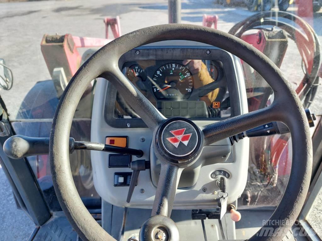 Massey Ferguson 4245 Traktory
