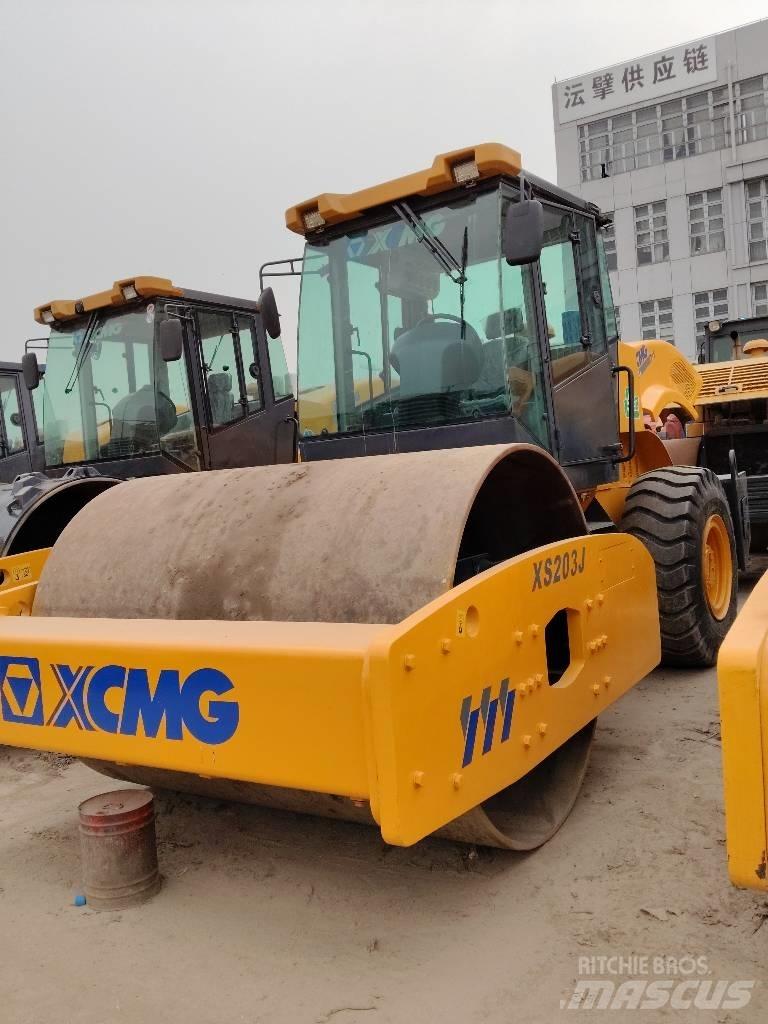 XCMG XS 203 J Ťahačové valce