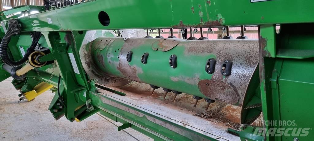 John Deere 625 X Kombajnove hlavice