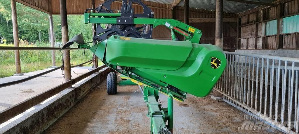 John Deere 625 X Kombajnove hlavice