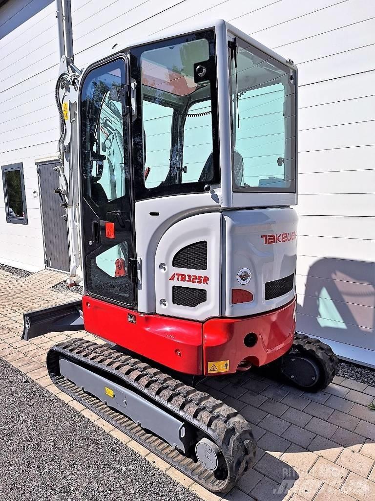 Takeuchi TB325R Mini rýpadlá < 7t