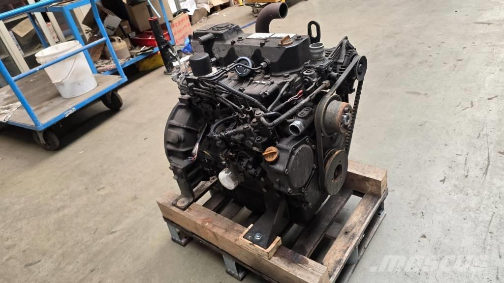 Yanmar 4TNV98 Motory