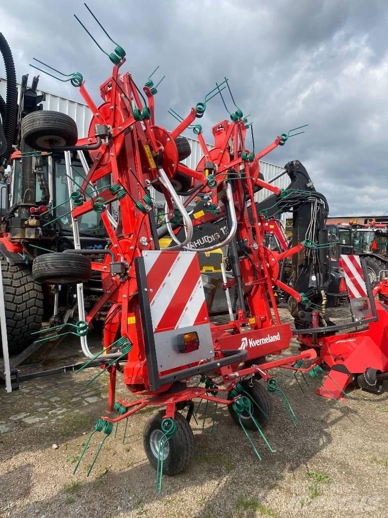 Kverneland 8590 Obracače a zhrabovače sena