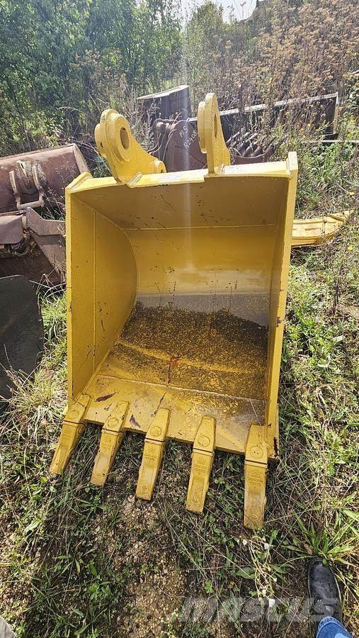 Komatsu PC200 Lopaty