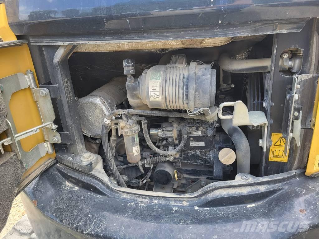 Komatsu PC26MR-3 Mini rýpadlá < 7t