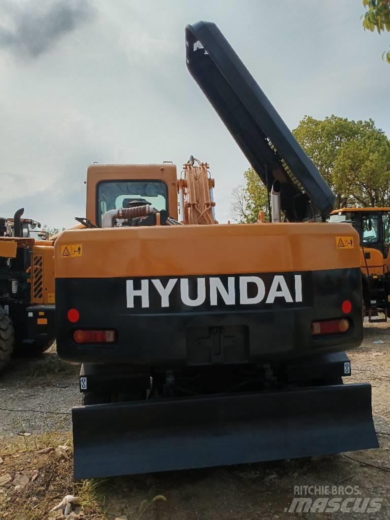 Hyundai 150W-9 Pásové rýpadlá