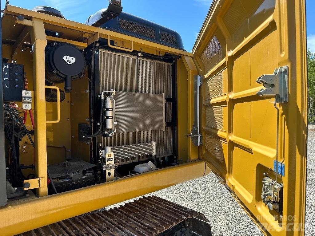 CAT 320 FL 2017 Pásové rýpadlá