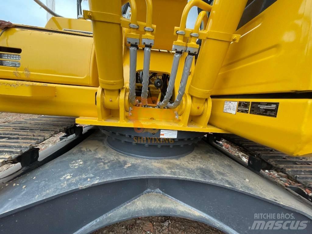 Komatsu PC 220 Pásové rýpadlá