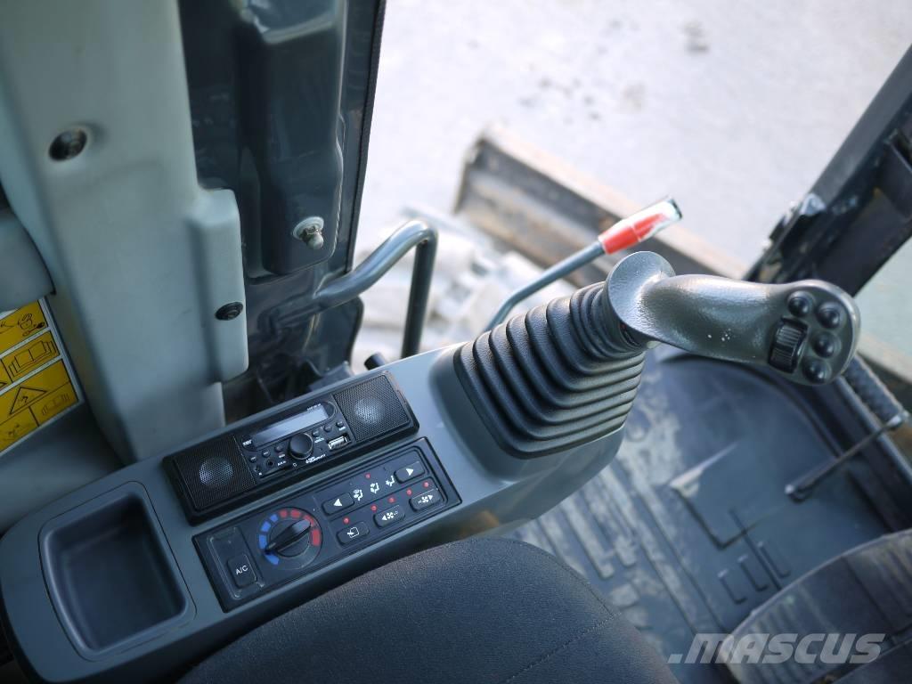 Komatsu PC 80 MR-3 Midi rýpadlá 7 t - 12 t