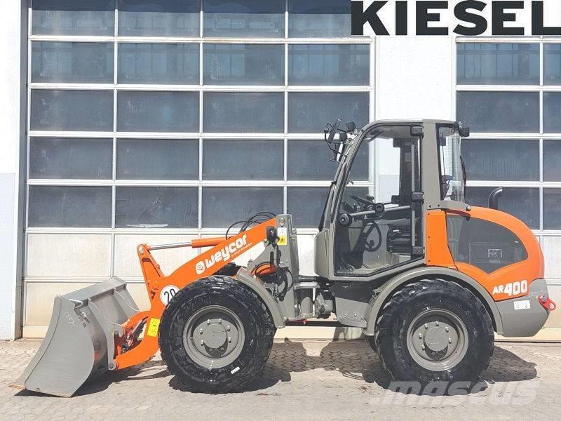 Atlas AR 400 Šmykom riadené nakladače