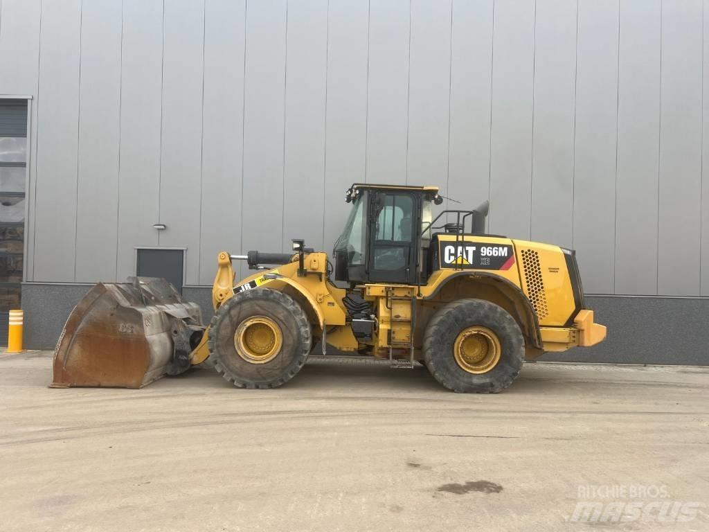 CAT 966M XE Kolesové nakladače