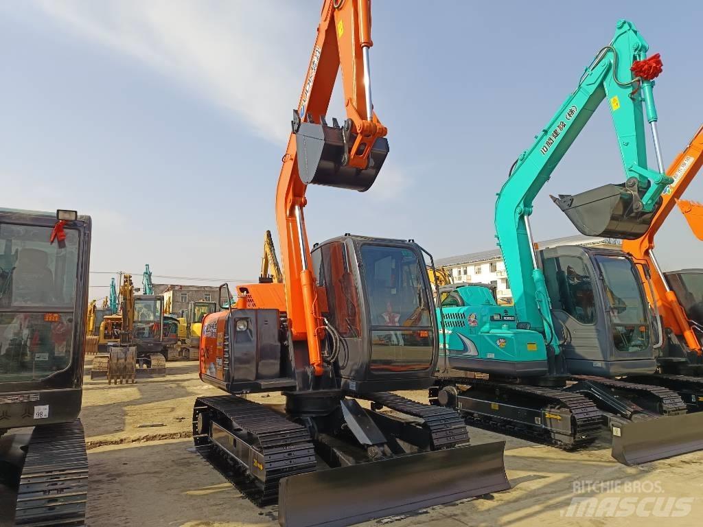 Hitachi ZX 70 Midi rýpadlá 7 t - 12 t